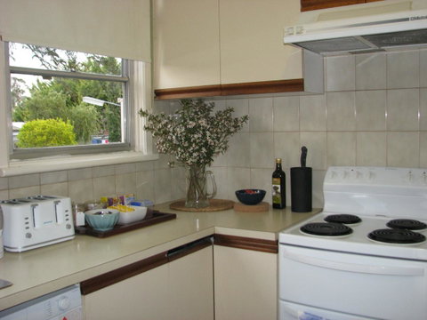 Growse House Yarram 3BR - Holiday Byron Bay 7