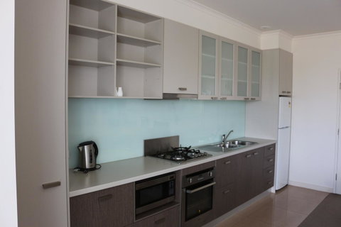 Bairnsdale International - Holiday Byron Bay 13