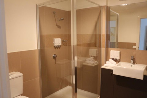 Bairnsdale International - Holiday Byron Bay 27