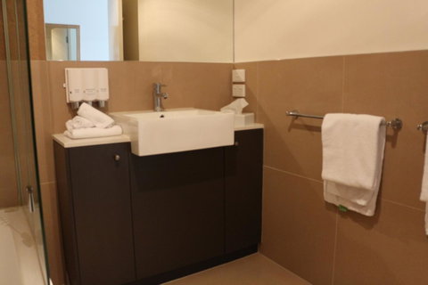 Bairnsdale International - Holiday Byron Bay 24