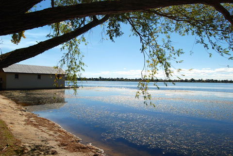 Lake Wendouree Luxury Apartments - Holiday Byron Bay 14