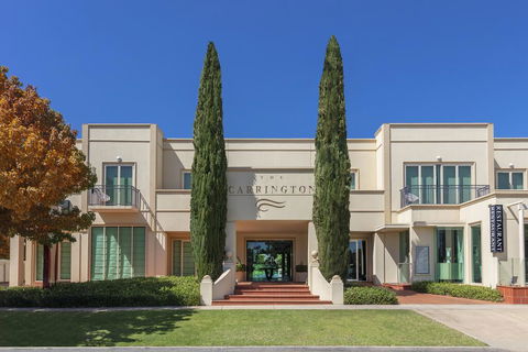 The Carrington Hotel - Holiday Byron Bay 0