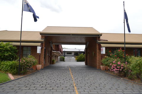 The Cottage Motor Inn Albury - Holiday Byron Bay 0