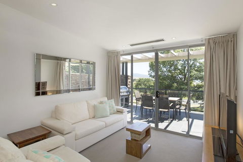 The Edge Apartment 5 Jindabyne - Holiday Byron Bay 0