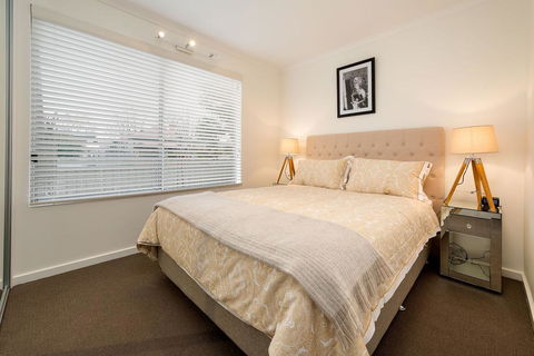The Executive - Central & Sophisticated - Holiday Byron Bay 2