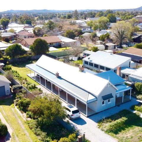 THE GABLES MUDGEE - Holiday Byron Bay 0