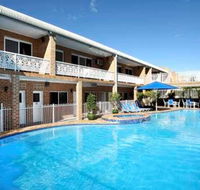 The Hermitage Motel - Campbelltown - Holiday Byron Bay