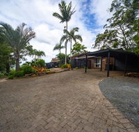 The Hillside Villa - Holiday Byron Bay