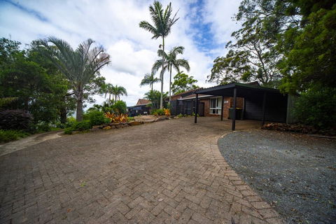 The Hillside Villa - Holiday Byron Bay 0