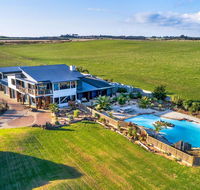 The Islander - Holiday Byron Bay