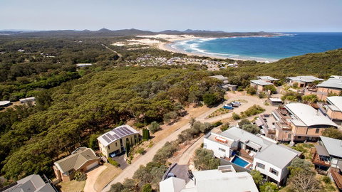 The Lookout - Ultra Modern And Luxurious - Holiday Byron Bay 3