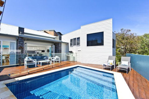 The Lookout - Ultra Modern And Luxurious - Holiday Byron Bay 1
