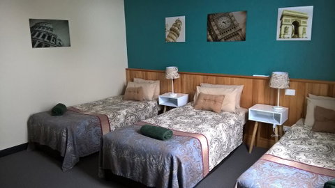 The Moe Motor Inn - Holiday Byron Bay 3