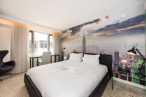 The Nest - New York Style Space In Northbridge + Roof Terrace - Holiday Byron Bay 0