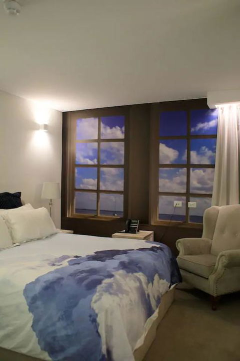 The Nest - Quirky Queen Sized Space With Roof Terrace - Holiday Byron Bay 3