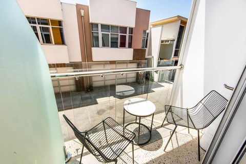 The Nest - Traditional Room In Northbridge And Roof Terrace - Holiday Byron Bay 3