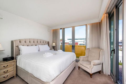 The Nest - Trendy Studio Close To Centre With Roof Terrace - Holiday Byron Bay 0