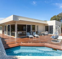 The Sanctuary Stunning. Hot tub spa  Linen - Holiday Byron Bay