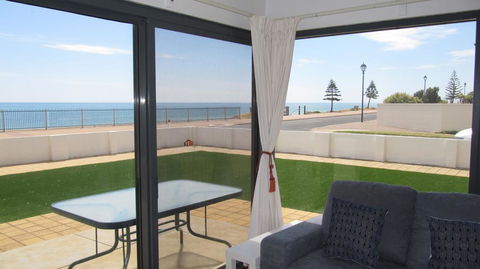 The Somerton Beach Retreat - Holiday Byron Bay 0