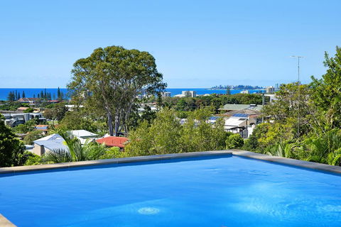 THE VIEW, TUGUN - 4 Bedrooms - Sea Views - Private Heated Pool - Holiday Byron Bay 0