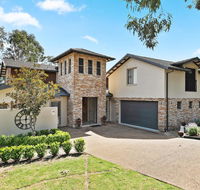 The Vintage Manor - Holiday Byron Bay