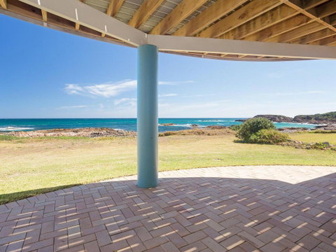 The Whale Watcher', 1/6 Birubi Lane - Waterfront Unit With Stunning Views, Level Access - Holiday Byron Bay 0