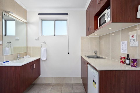 Thunderbird Motel Yass - Holiday Byron Bay 3