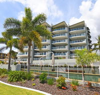 Tingeera Luxury Beachfront Apartments - Holiday Byron Bay