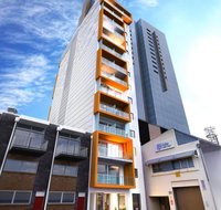 Tom's Court Hotel - Holiday Byron Bay