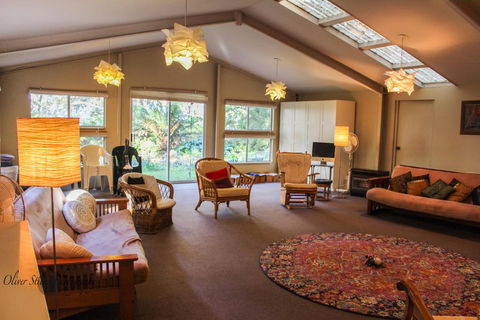 Tomah Retreat - Relax & Heal At UNWIND - Holiday Byron Bay 0