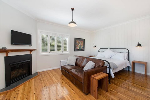 Toms Cottage - Wilgowrah -A Country Escape - Holiday Byron Bay 1