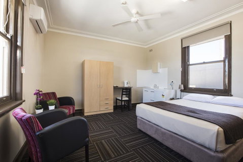 Toongabbie Hotel - Holiday Byron Bay 2