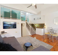 Top Floor Apartment Steps To Darling Harbour  ICC - Holiday Byron Bay