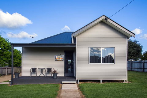 Topaz Cottage - Holiday Byron Bay 1