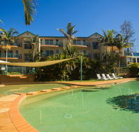 Town Beach Beachcomber Resort - Holiday Byron Bay