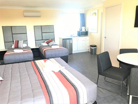 Toukley Motor Inn - Holiday Byron Bay 2