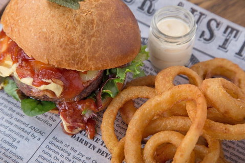 Townhouse Hotel - Holiday Byron Bay 2