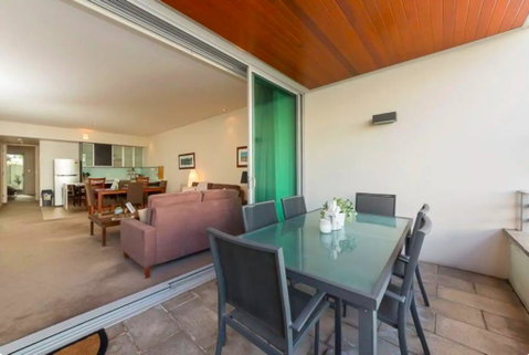 TRANQUIL EXEC CITY FREE WIFI NETFLIX WINE PARKING - Holiday Byron Bay 3