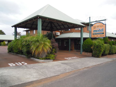 Tree Top Walk Motel - Holiday Byron Bay 0