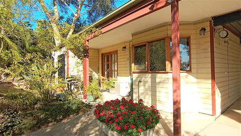 Treetops Hideaway - Holiday Byron Bay 0