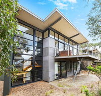 TREETOPS TERRACE 12 - A luxury Skenes Creek villa - Holiday Byron Bay