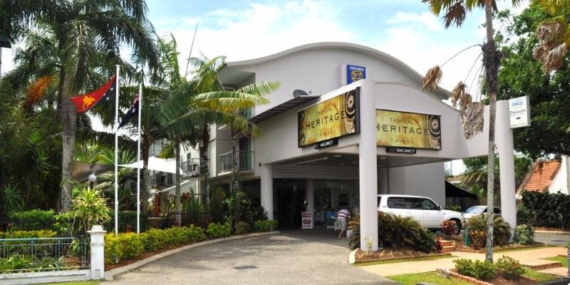 Cairns QLD Holiday Byron Bay