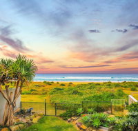True Beachfront Beach House - Holiday Byron Bay