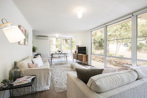 Twiggy @ Anglesea - Holiday Byron Bay 0