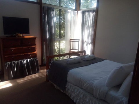 Twinkle Tree's Cottage - Holiday Byron Bay 2