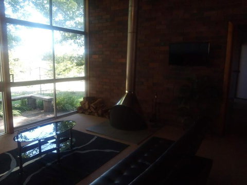 Twinkle Tree's Cottage - Holiday Byron Bay 0