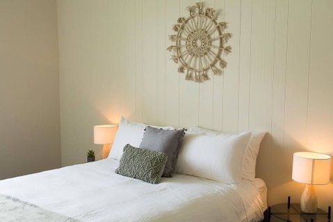 Two Bedroom Gem, Short Drive To MONA - Holiday Byron Bay 1