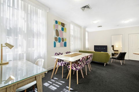 ULTIQA Rothbury Hotel - Holiday Byron Bay 2
