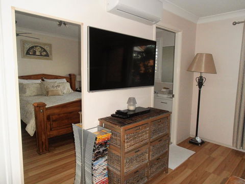 Unwind In This Gorgeous Retreat - Holiday Byron Bay 3