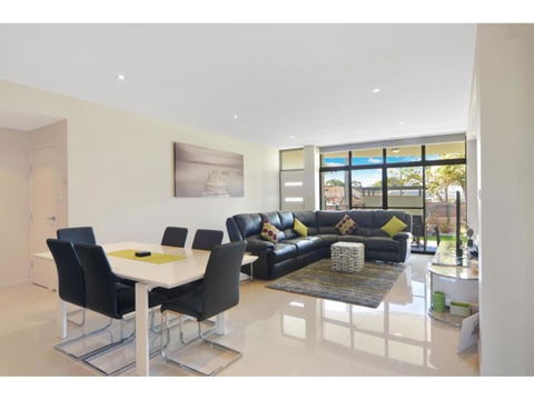 Utopia Apartment - Holiday Byron Bay 1